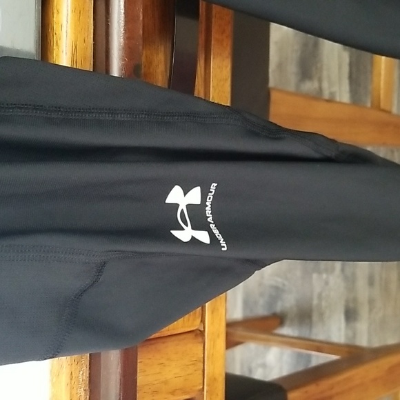 Under Armour HeatGear Compression Leggings - Size Medium - Picture 3 of 10